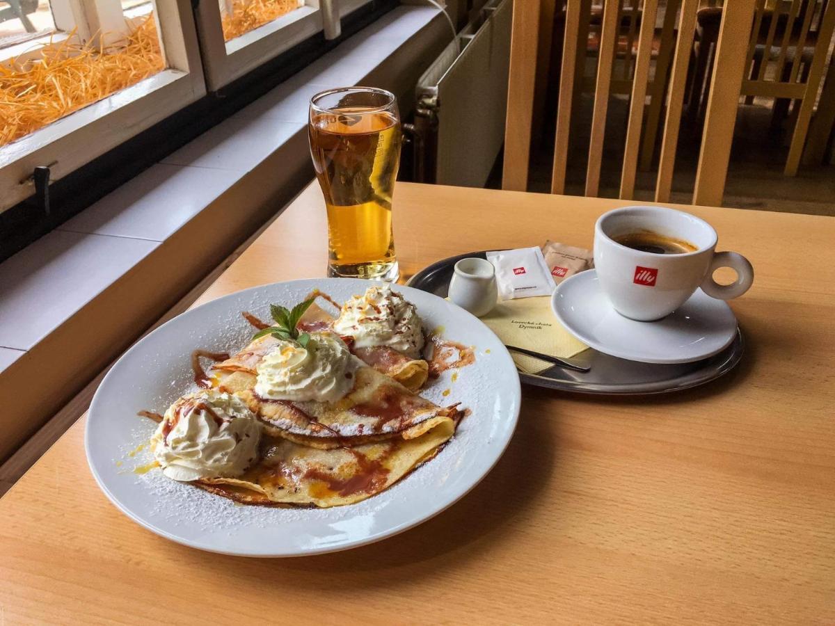 Hotel Dymnik Румбурк Екстериор снимка