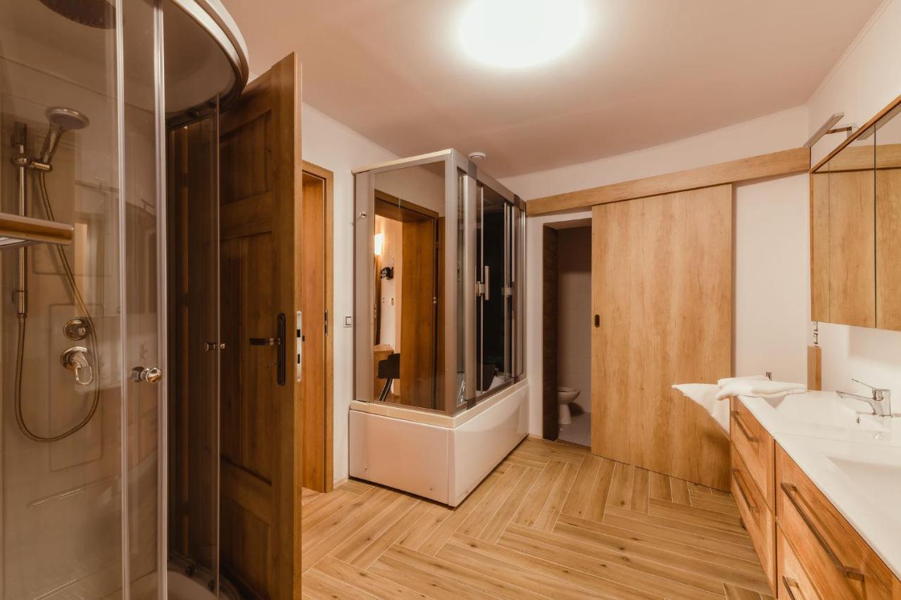 Hotel Dymnik Румбурк Екстериор снимка