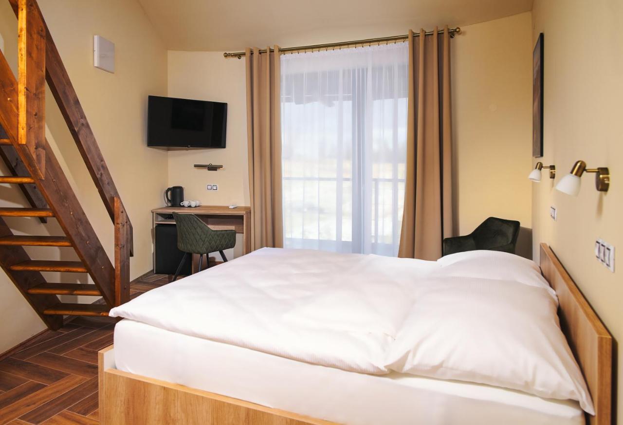 Hotel Dymnik Румбурк Екстериор снимка