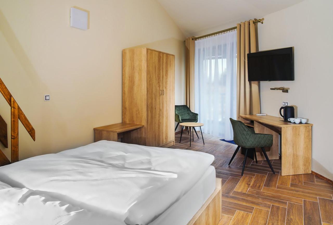 Hotel Dymnik Румбурк Екстериор снимка