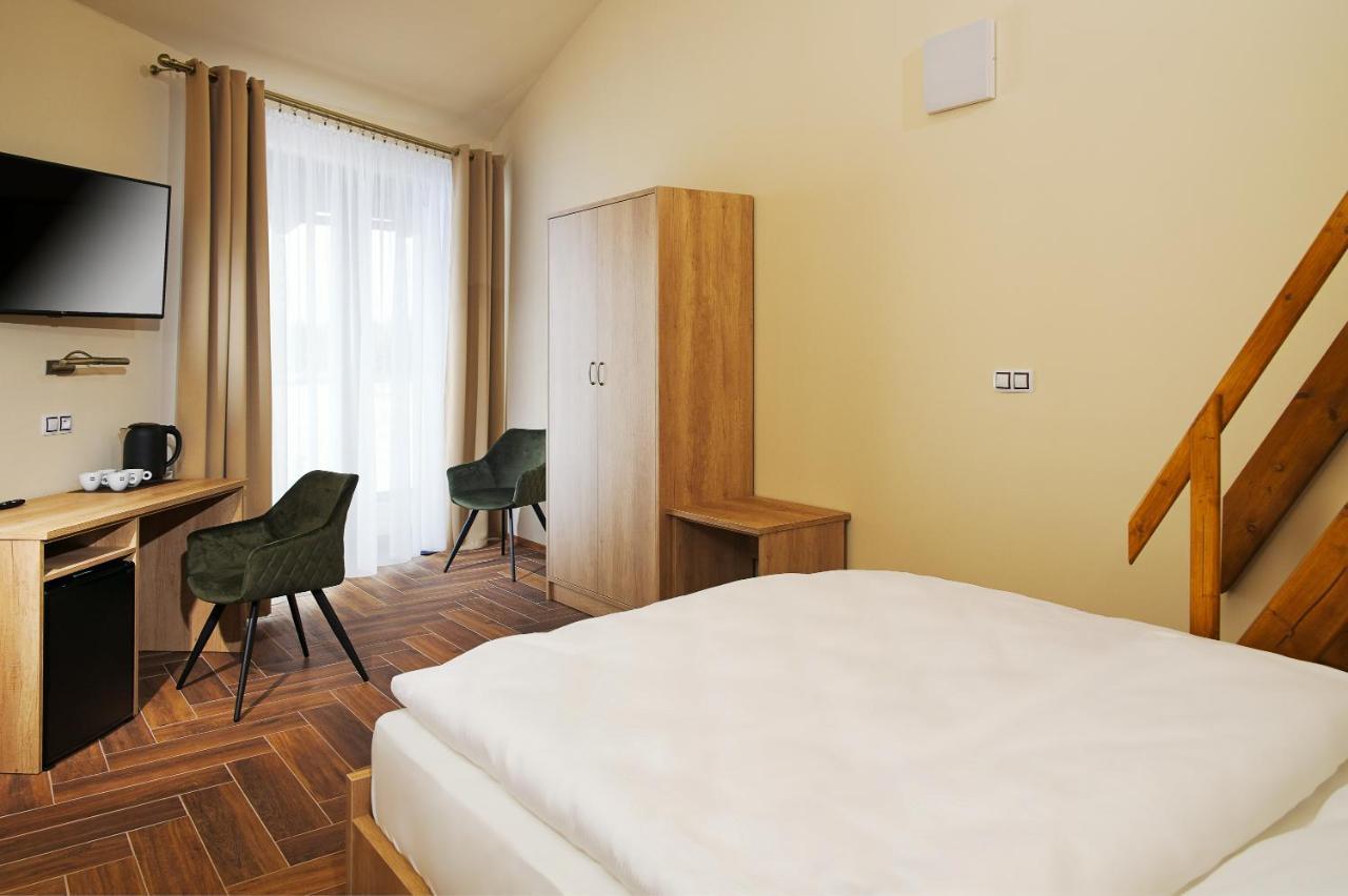 Hotel Dymnik Румбурк Екстериор снимка