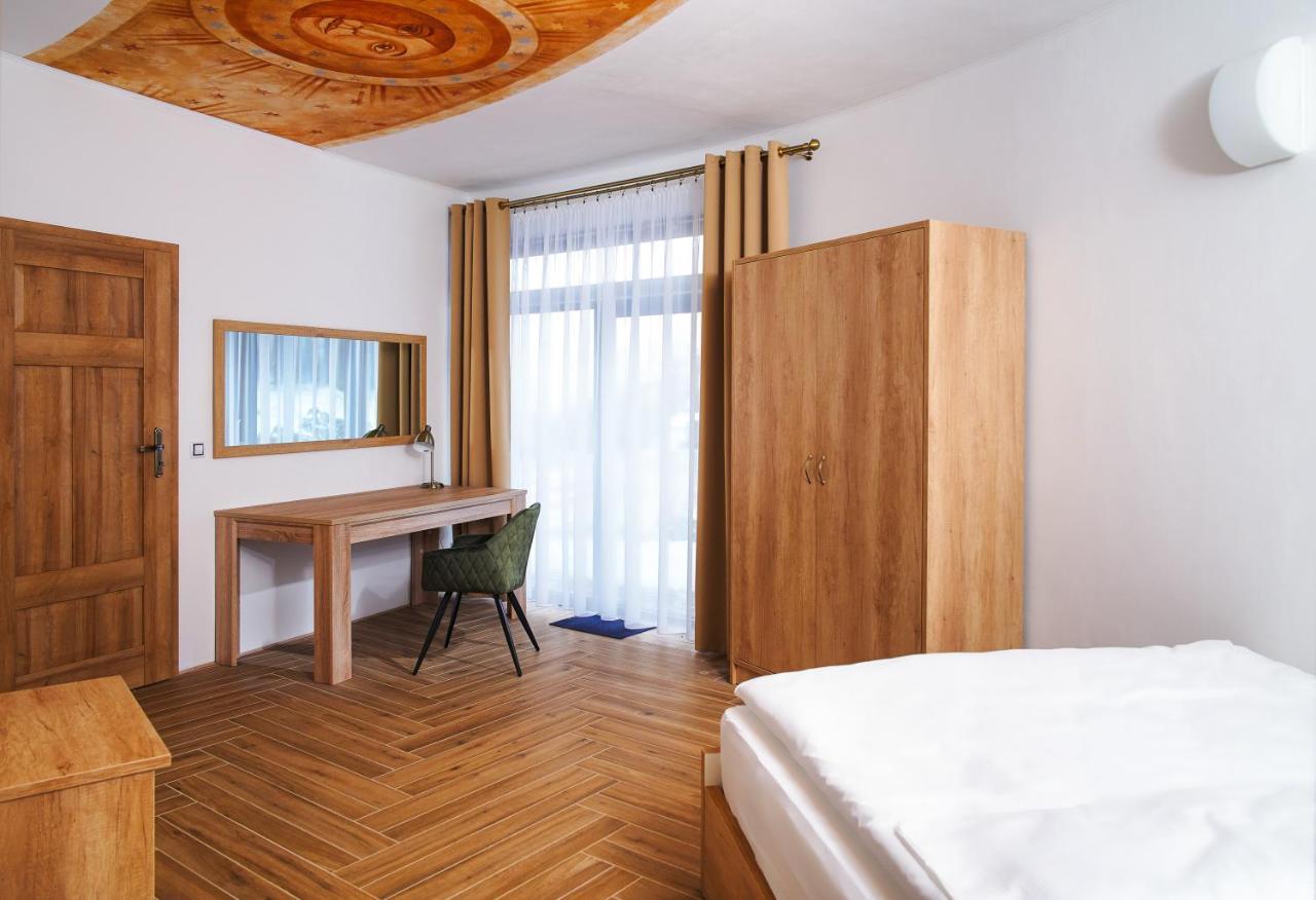 Hotel Dymnik Румбурк Екстериор снимка