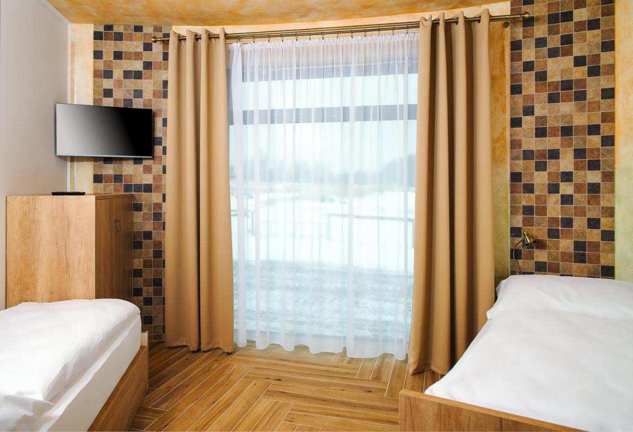 Hotel Dymnik Румбурк Екстериор снимка