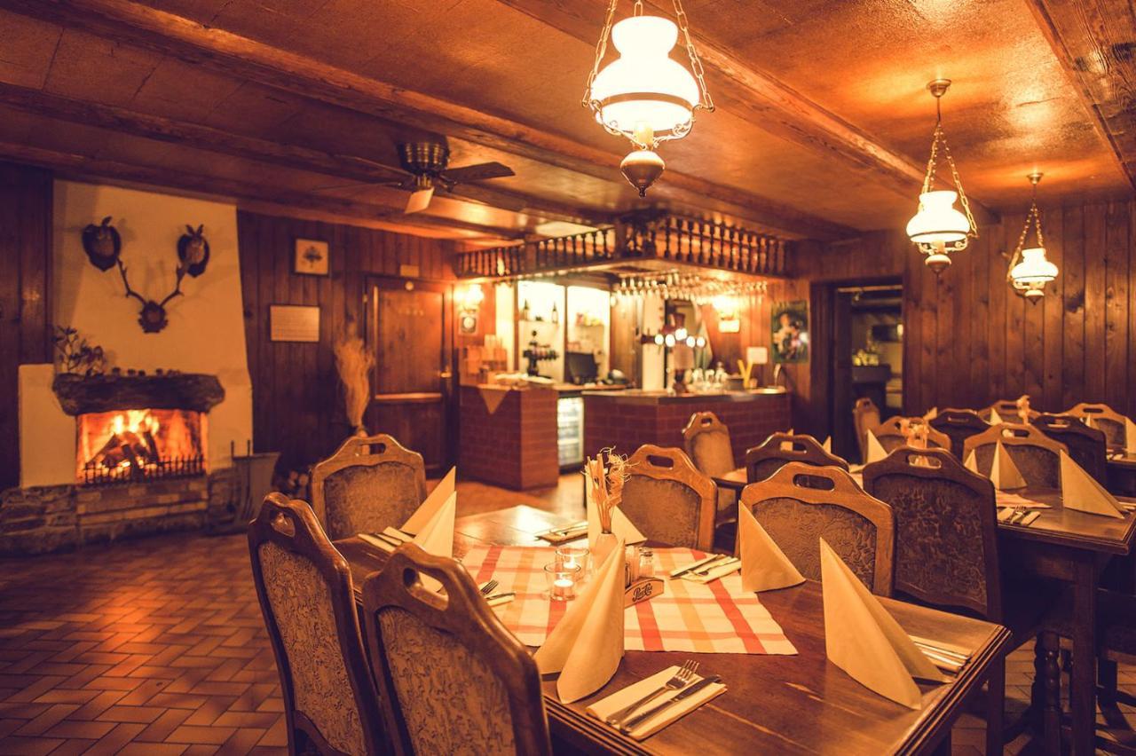 Hotel Dymnik Румбурк Екстериор снимка